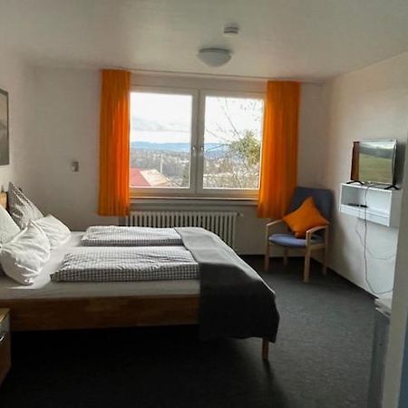 Doppelzimmer Mit Albblick ทือบิงเงิน ภายนอก รูปภาพ